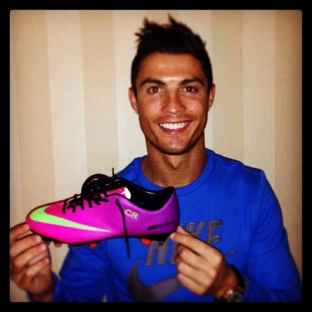 Cristiano Ronaldo (@cristiano)